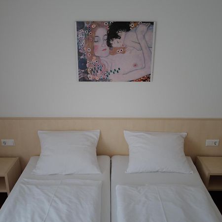 Esslingen am Neckar Hotel Am Bad מראה חיצוני תמונה