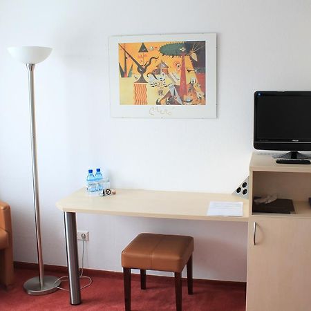 Esslingen am Neckar Hotel Am Bad מראה חיצוני תמונה
