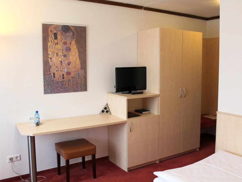 Esslingen am Neckar Hotel Am Bad מראה חיצוני תמונה