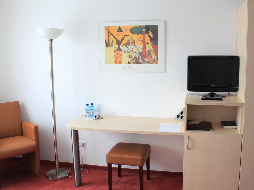 Esslingen am Neckar Hotel Am Bad מראה חיצוני תמונה